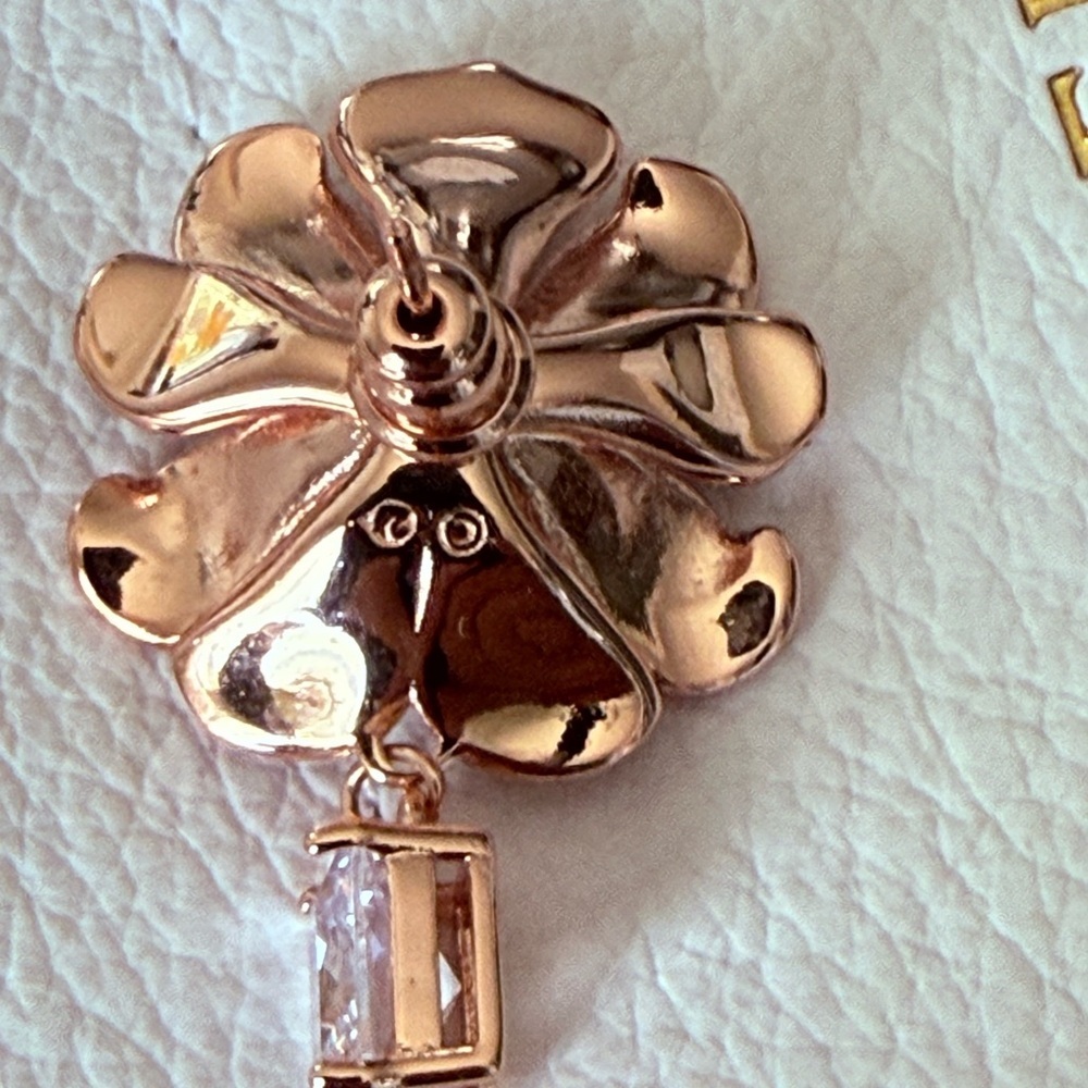 Swarovski Elegant Pink Earrings Flower drop crystal Rose gold tone - Picture 4 of 5